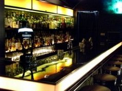 バー トライブ bar tribeの写真