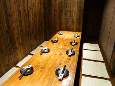 鶏鳥 キッチン kitchen ゆう お初天神北通り店の雰囲気1