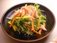料理メニュー写真&nbsp;地頭鶏燻製のサラダ