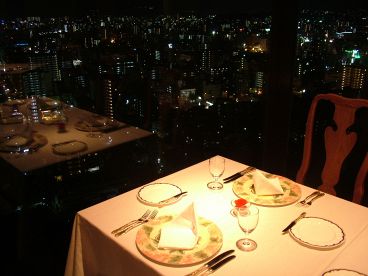 トップグリル スカイラウンジ 城山観光ホテルの雰囲気1