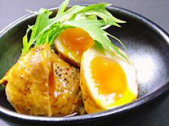 料理メニュー写真 豚バラ巻き煮玉子
