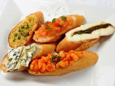 料理メニュー写真 厚切りクロスティーニ各種