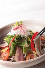 料理メニュー写真&nbsp;彩々野菜のそばさらだ