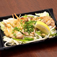 料理メニュー写真 若鶏のガーリック焼き