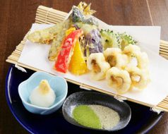 料理メニュー写真 季節の天ぷら盛り合わせ