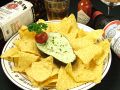 料理メニュー写真&nbsp;トルティアチップス　～アボガトソース～