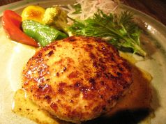 料理メニュー写真&nbsp;比内地鶏のハンバーグ