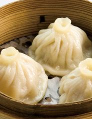 料理メニュー写真 熱々小龍包子(3ヶ)