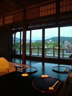 豆屋源蔵 中京区 木屋町通御池の雰囲気1