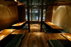 宴会席は掘り炬燵席、最大36名様！！