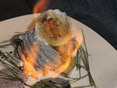 料理メニュー写真 〈焼魚〉アジ・タチウオ・サザエつぼ焼など