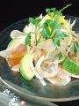 料理メニュー写真&nbsp;鶏とアボカドのカルパッチョ