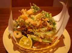料理メニュー写真 菜の花と桜海老のかき揚げ