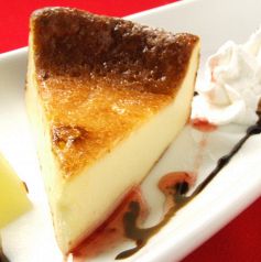 料理メニュー写真 ベイクドチーズケーキ