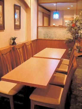 悠楽鮮味房 ゆうらくせんびぼうの雰囲気1