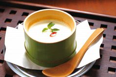 料理メニュー写真 竹筒入り杏仁豆腐