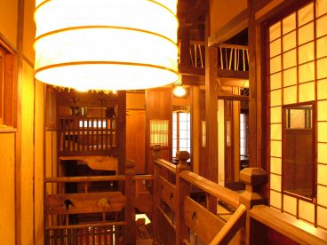 炉ばた肴やの雰囲気1