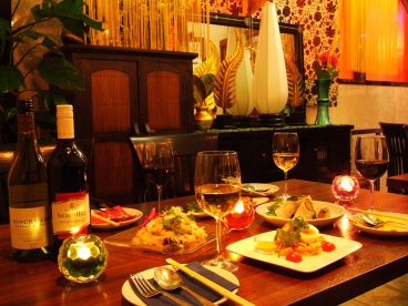 インドシナ INDOCHINE カレッタ汐留店 カフェ ダイニング DINING の雰囲気1