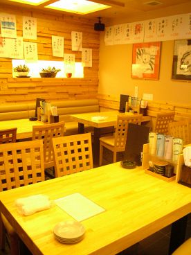 すしてつ 阪急高槻店の雰囲気1