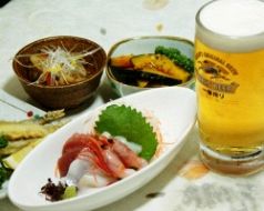 料理メニュー写真&nbsp;生ビール中ジョッキ（日本酒１合）・お造り・ししゃも天ぷら他他