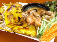 料理メニュー写真&nbsp;パインセオ：ベトナム風お好み焼き　
