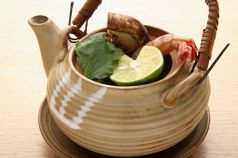 料理メニュー写真 松茸の土瓶蒸し