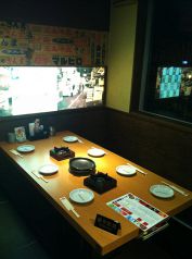 6名用掘りごたつ席