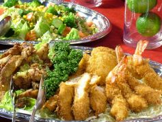 料理メニュー写真&nbsp;エビフライ・唐揚げ