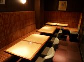 ソファ付きの完全個室です
