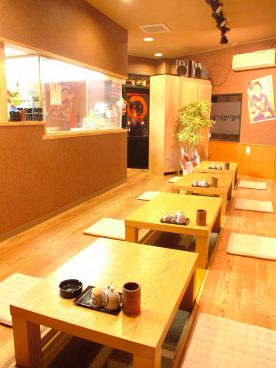 焼き鳥屋 パパロク PaPaROKUの雰囲気1