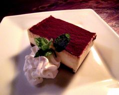 料理メニュー写真 ティラミス/2重奏のチーズケーキ