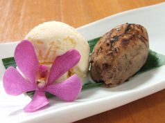 料理メニュー写真&nbsp;さつまいもスイートポテトとバニラアイスクリーム