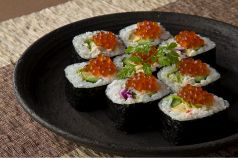料理メニュー写真&nbsp;乃家の蟹とイクラの太巻き