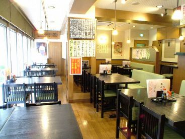 しんばし ゆうき家 日比谷口店の雰囲気1