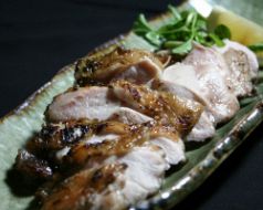 料理メニュー写真 日南鶏 岩塩焼き又は柚子胡椒焼き