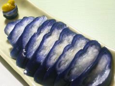 料理メニュー写真&nbsp;たこwasabi・白菜キムチ・塩茹で枝豆・ざる豆腐・茄子の山葵漬け