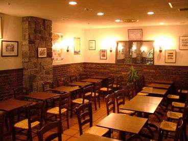 オステリア ガウダンテの雰囲気1
