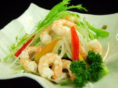料理メニュー写真&nbsp;シャキシャキ有機大根と水菜エビサラダ