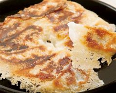 料理メニュー写真&nbsp;羽根付き一口餃子