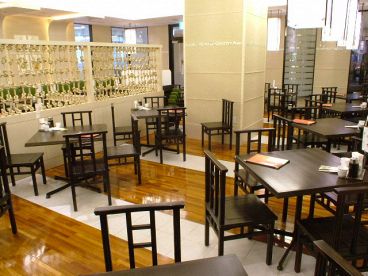 鼎泰豊 ディンタイフォン JRセントラルタワーズ店の雰囲気1