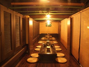 元祖竹炭やき鳥 はかた風土 本店の雰囲気1