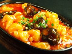 料理メニュー写真&nbsp;※ぷりぷり海老のチリソース　　※北海道ジンギスカン