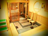高級旅館のような広い入口です。
