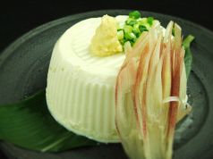 料理メニュー写真&nbsp;※国産有機大豆じゃこ豆腐　　※冷やしトマト　　※イカの塩辛