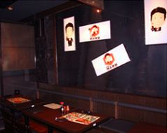12名様までの半個室！ロゴがいっぱい！