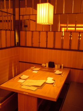 車 宮崎地鶏炭火焼 銀座八丁目店の雰囲気1