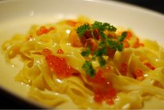 料理メニュー写真 ウニとイクラのクリームソース