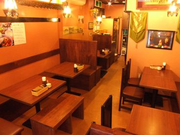 ディージャイ D-jai タイ料理の雰囲気1
