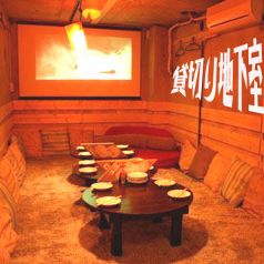 20人入れる地下の個室で心置きなく宴会を♪