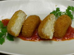 料理メニュー写真 チーズリゾットのコロッケ